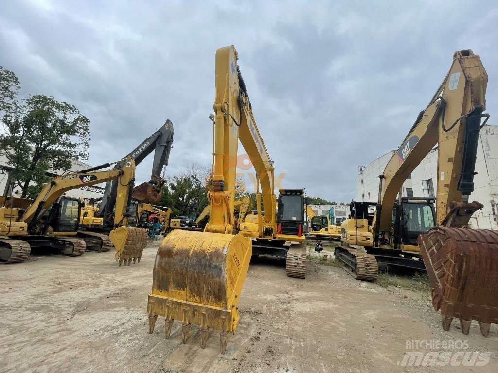 Komatsu PC 220 Bageri guseničari