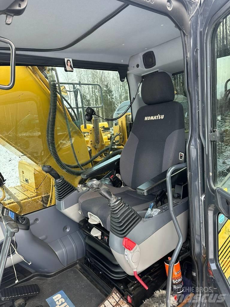 Komatsu PC210LC-11 Bageri guseničari