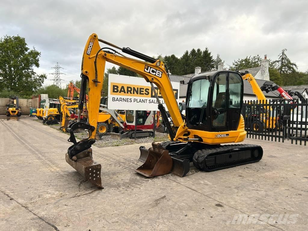 JCB 8065 RTS Mini bageri < 7t