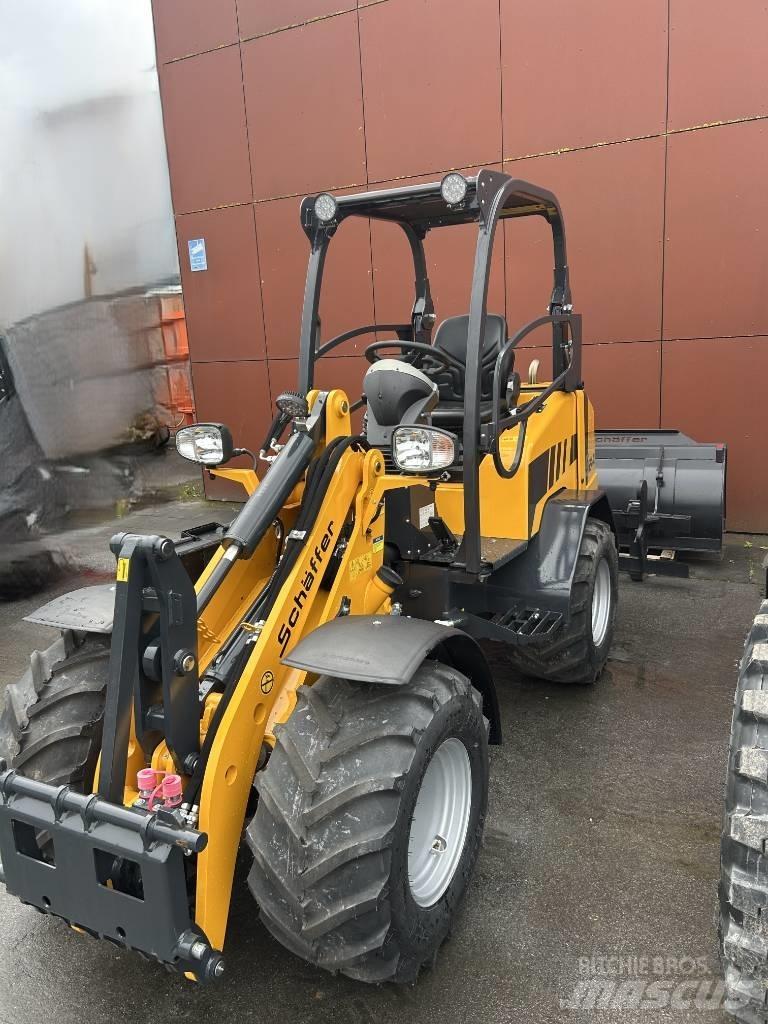Schäffer 2445S Skid steer mini utovarivači