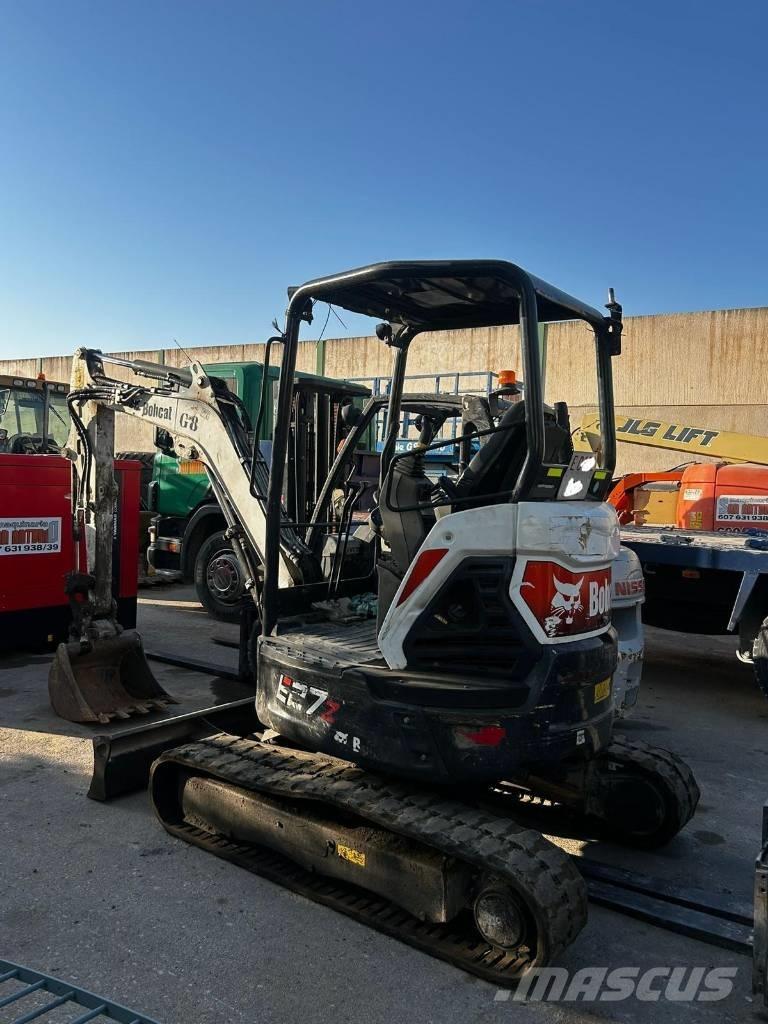 Bobcat E 27z Mini bageri < 7t