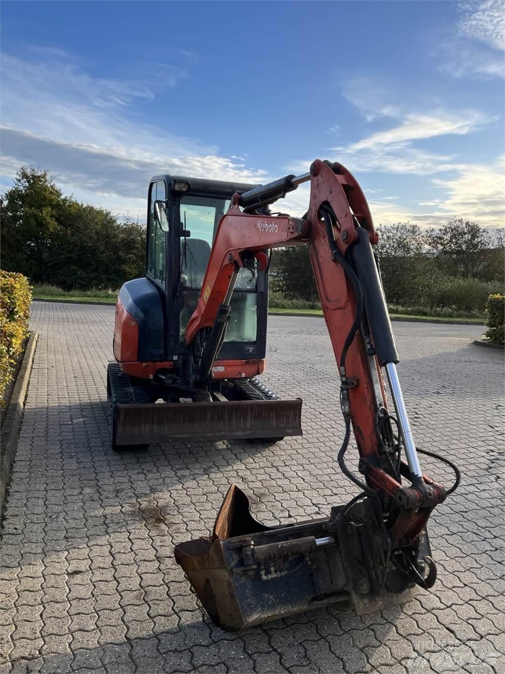 Kubota U27-4 GL HI Mini bageri < 7t