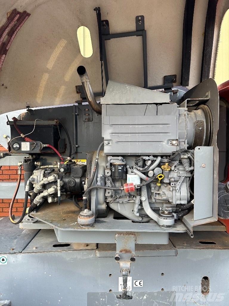 SkyJack SJ 46 AJ Zglobne podizne platforme