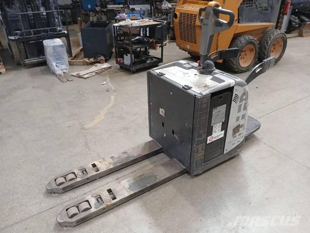 UniCarriers PLP 200 Nisko podizni električni viljuškar sa stajalištom