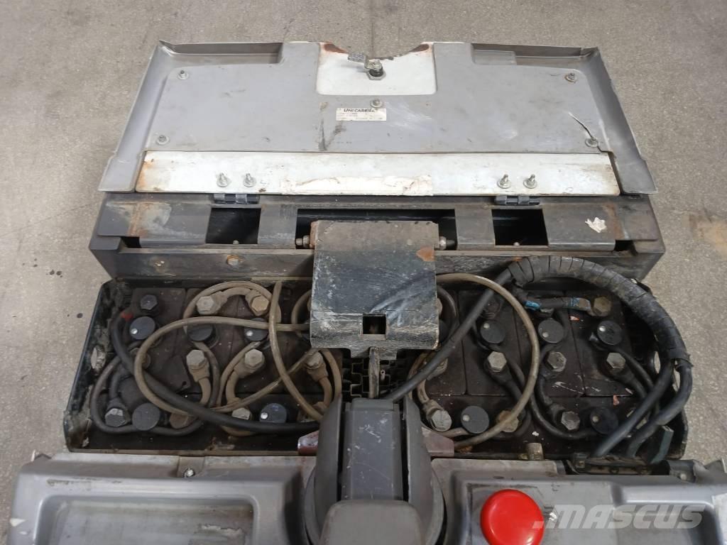 UniCarriers PLP 200 Nisko podizni električni viljuškar sa stajalištom