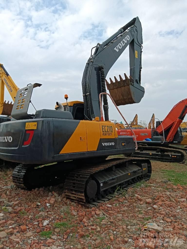 Volvo EC 240 Bageri guseničari