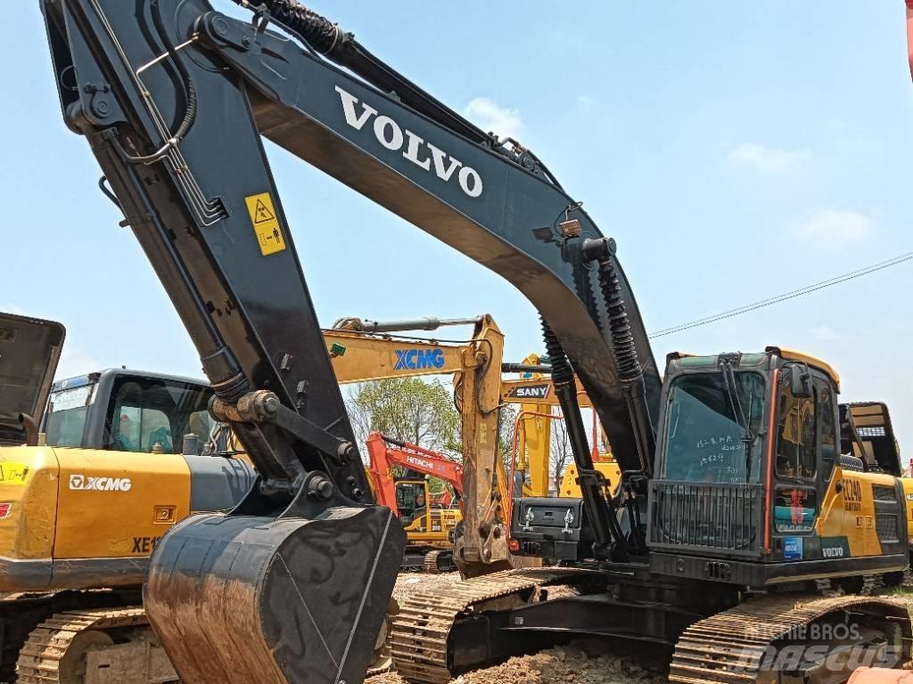 Volvo EC 240 Bageri guseničari