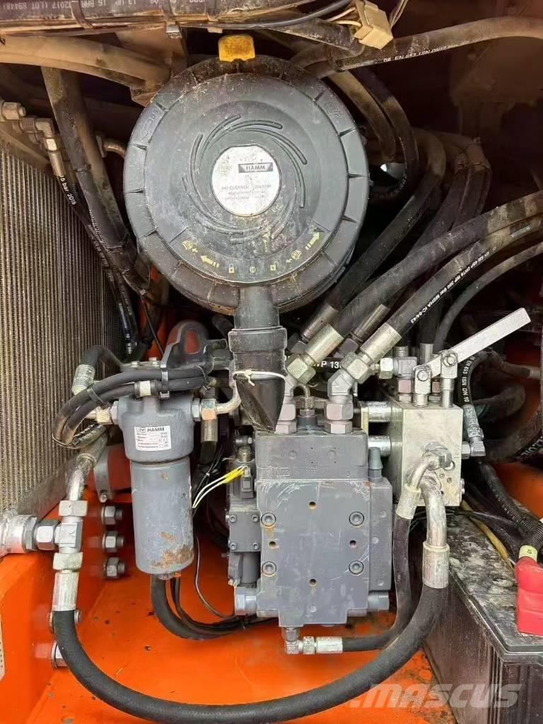 Hamm HD 90 Kombinovani valjci