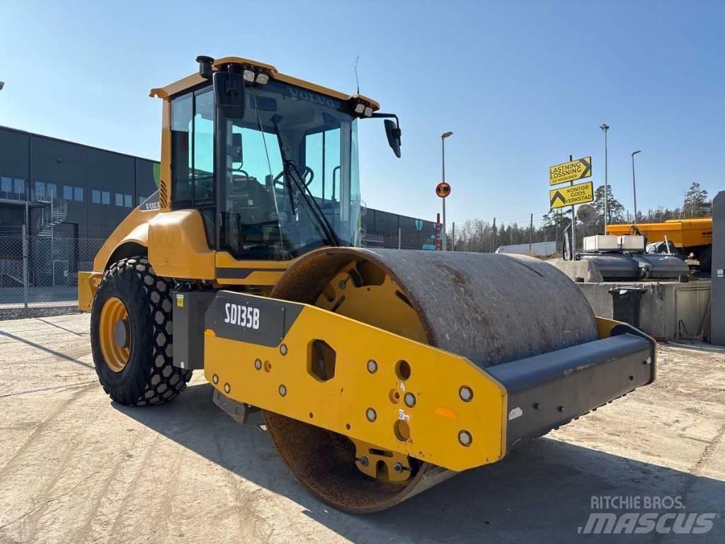 Volvo SD 135 B Valjci sa jednim bubnjem