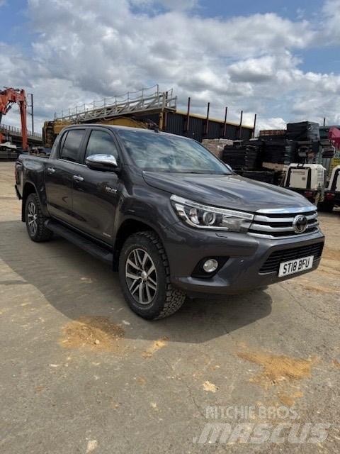 Toyota Hilux Pik up kamioni