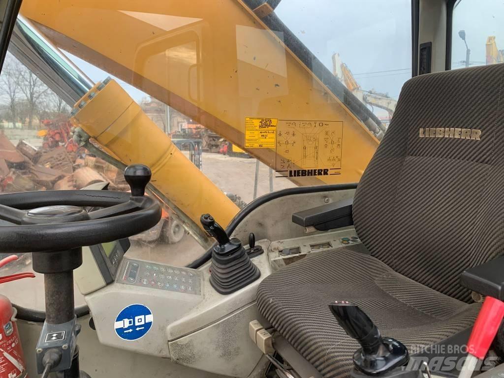 Liebherr A 904 C Bageri točkaši