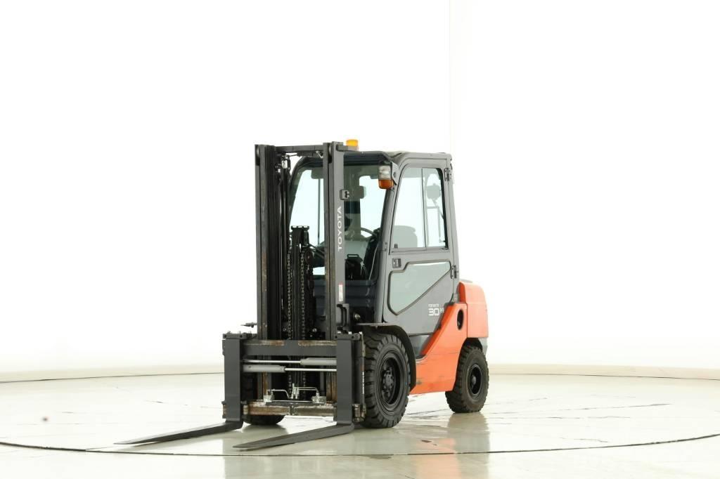 Toyota 02-8-FDF-30 Dizelski viljuškari