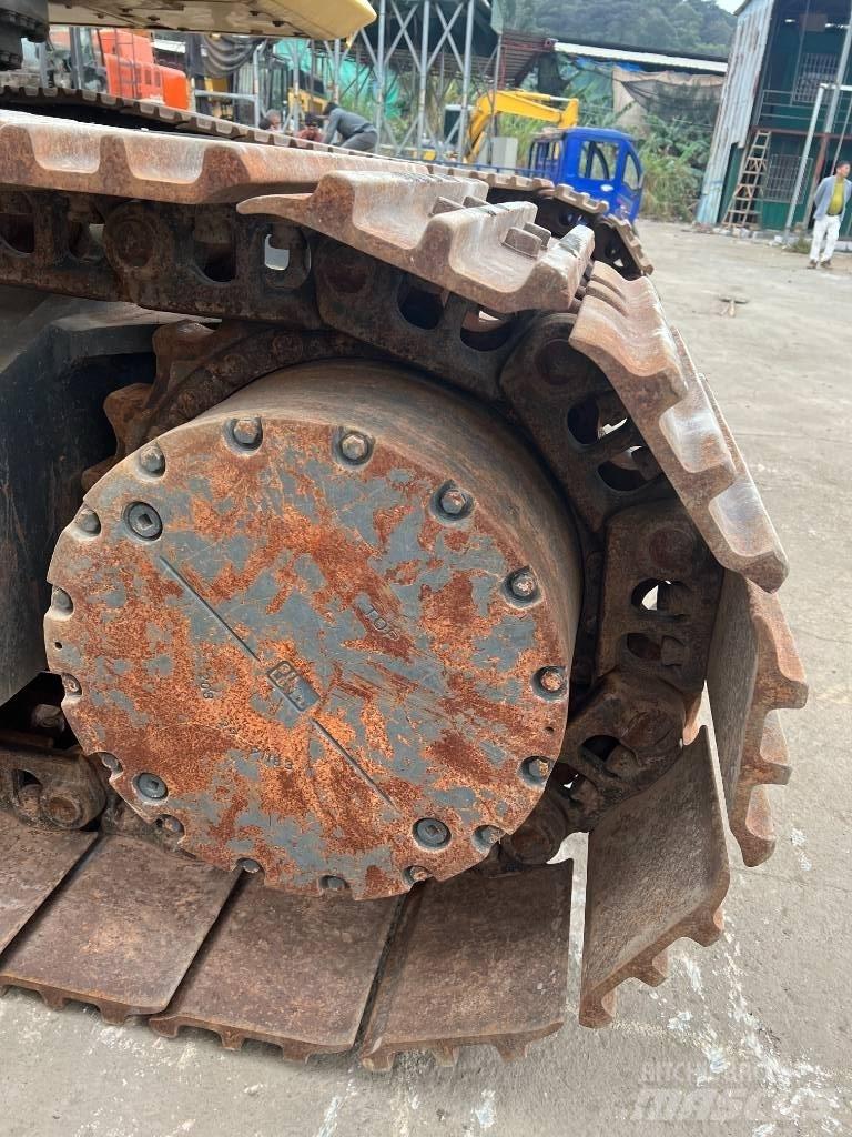 Komatsu PC 490 Bageri guseničari