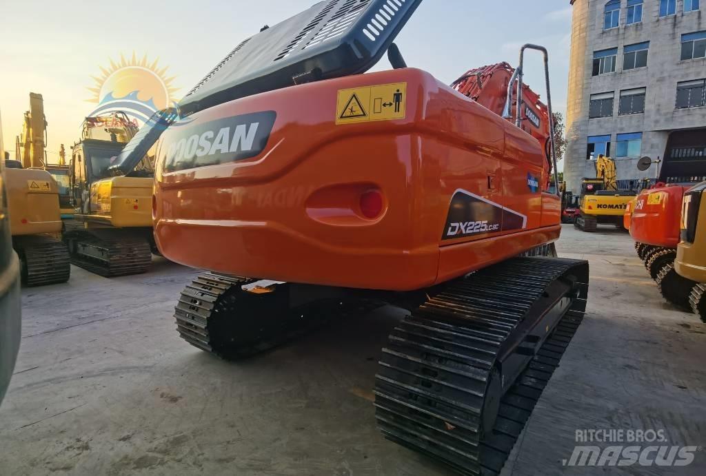 Doosan DX 225 Bageri guseničari