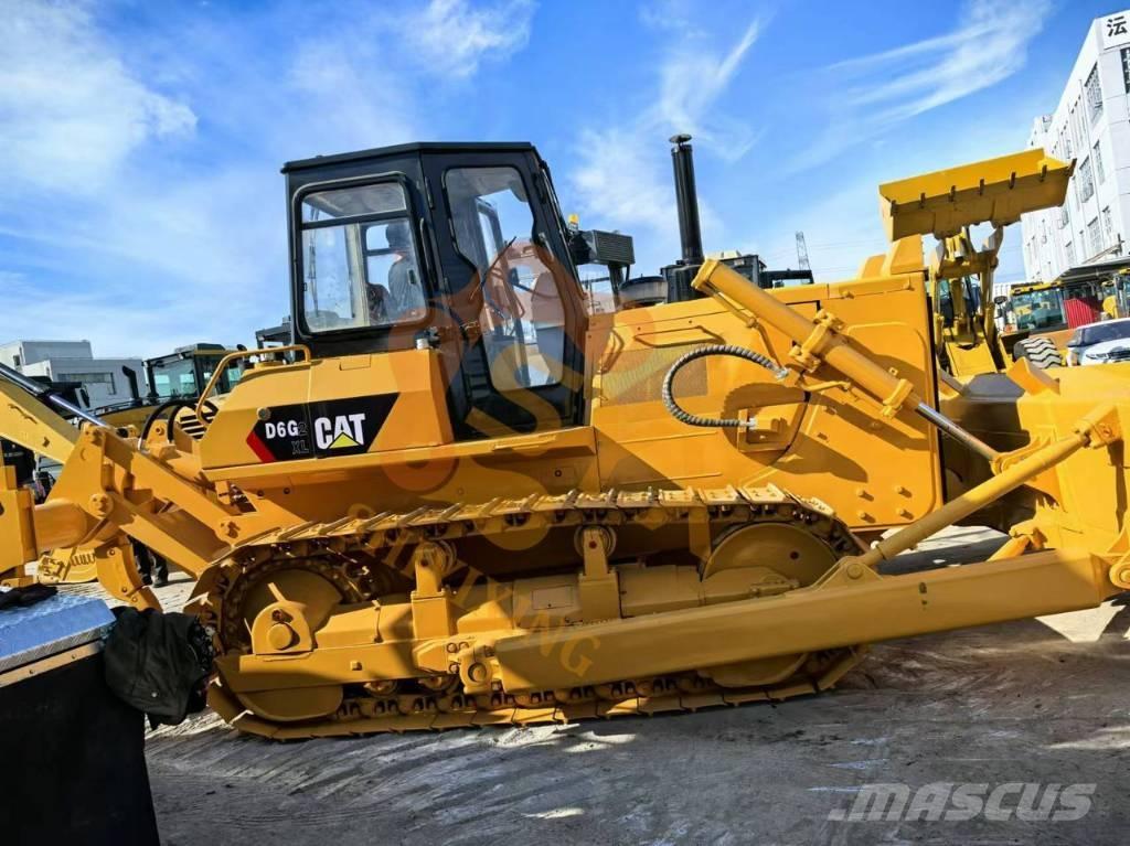 CAT D6G Buldožeri guseničari