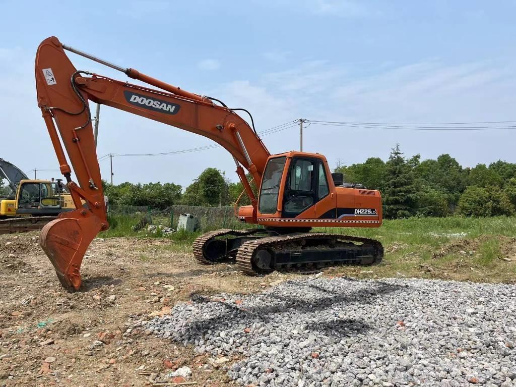 Doosan DH225 Bageri guseničari
