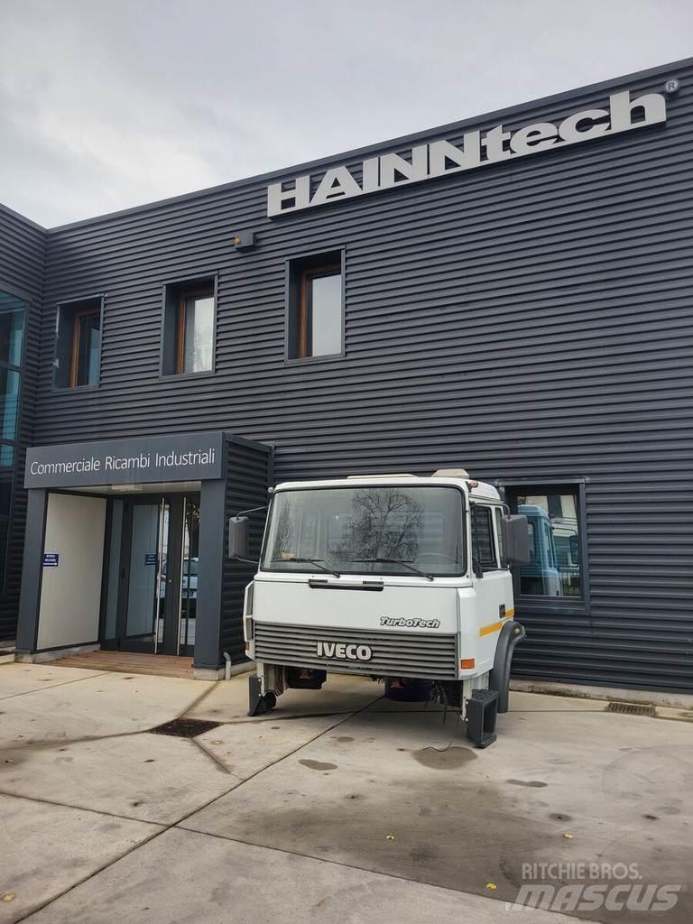 Iveco TURBOTECH Kabine i unutrašnjost