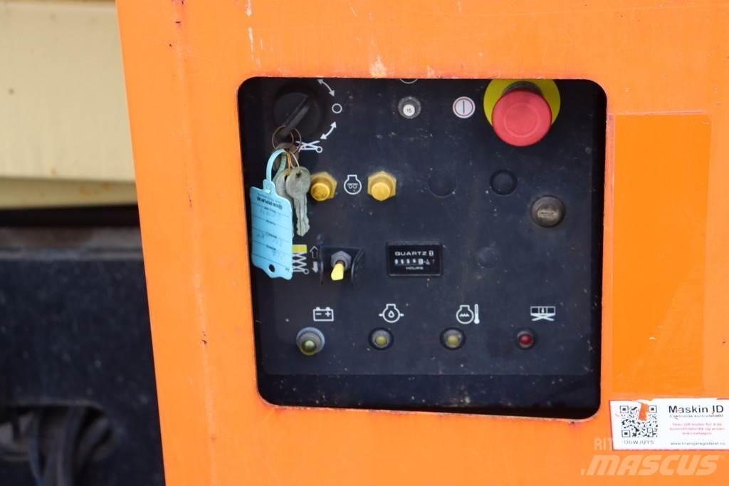 JLG 330LRT Makazaste platforme