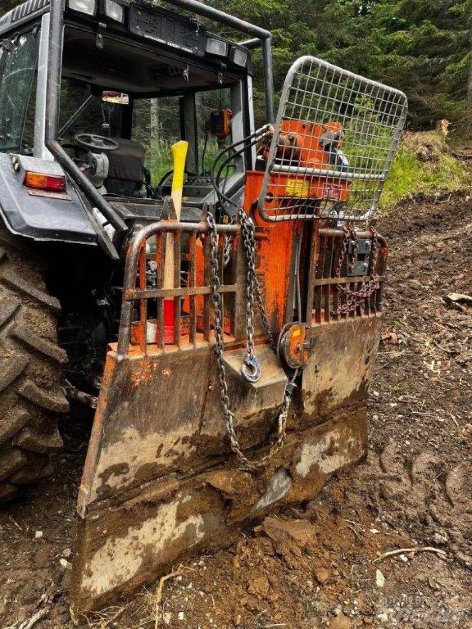Valtra 6550 Šumarski traktori