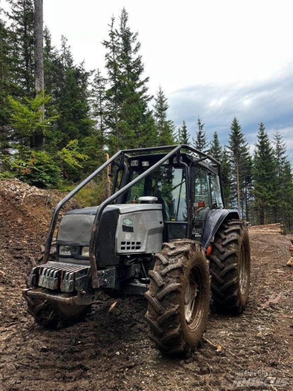 Valtra 6550 Šumarski traktori