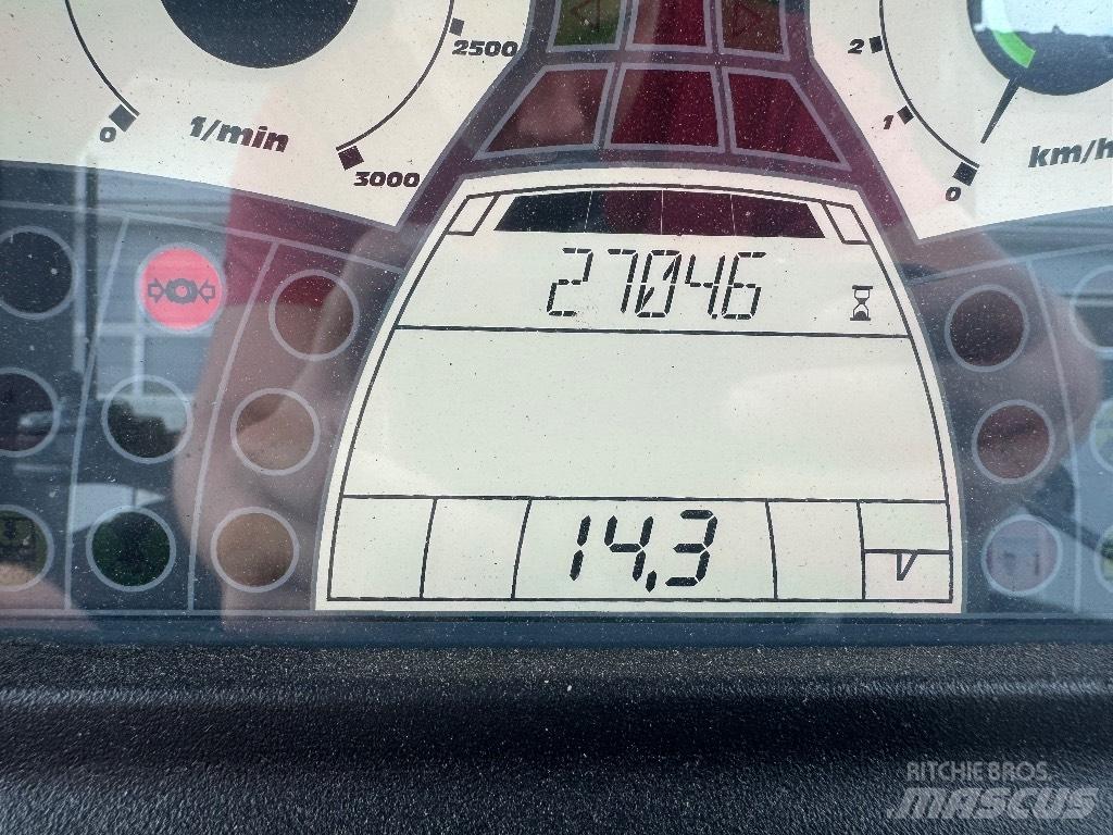 Bomag BW 154 ACP Gumeni valjci na točkovima