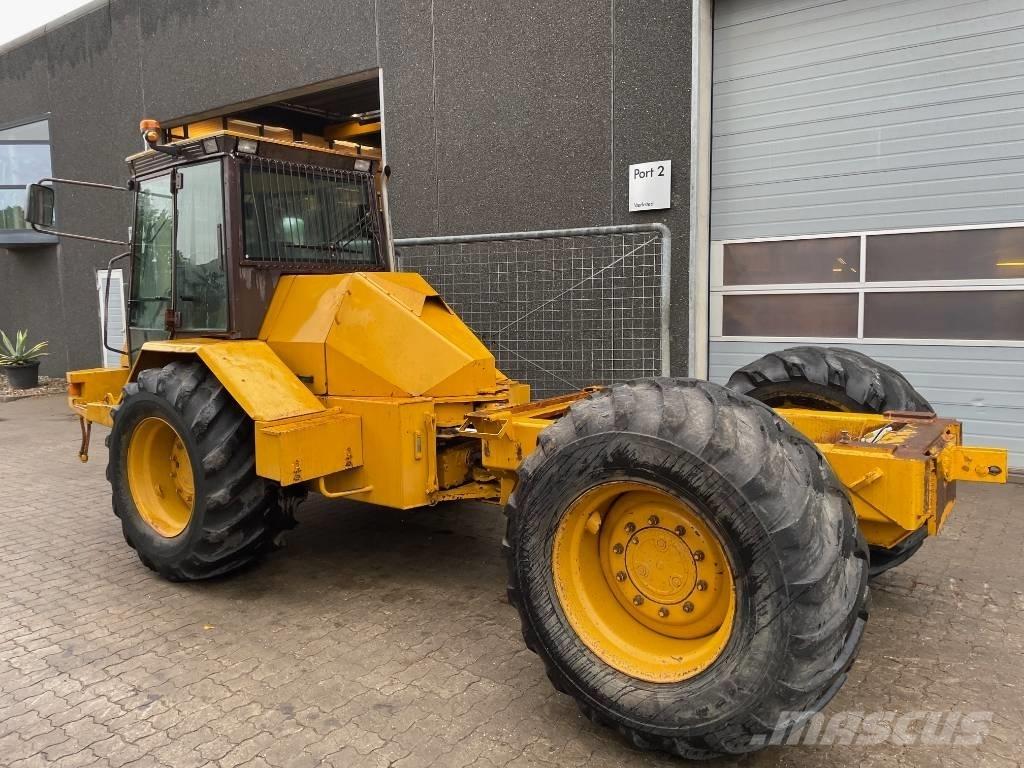 Hydrema 910 Zglobni damperi