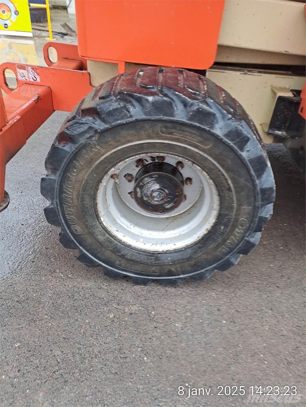 JLG 4394RT Makazaste platforme