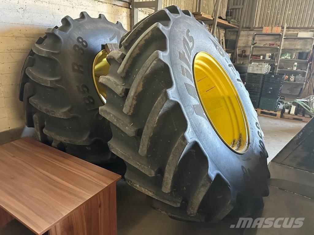 John Deere 8370 R Traktori