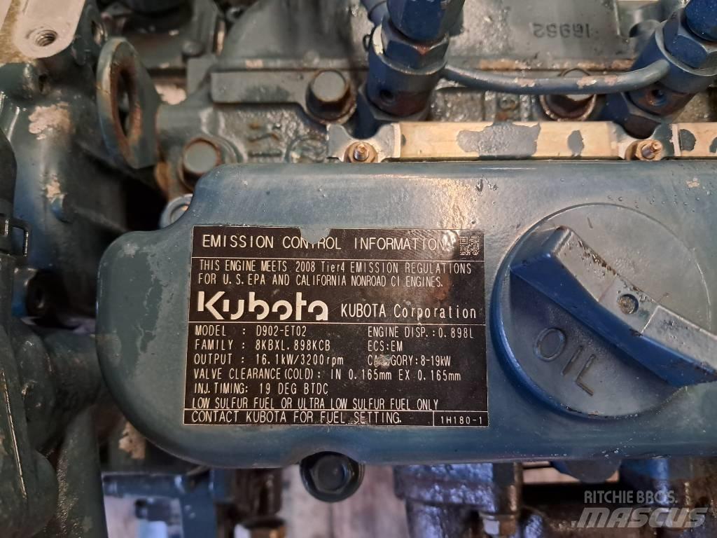 Kubota D-902 Motori