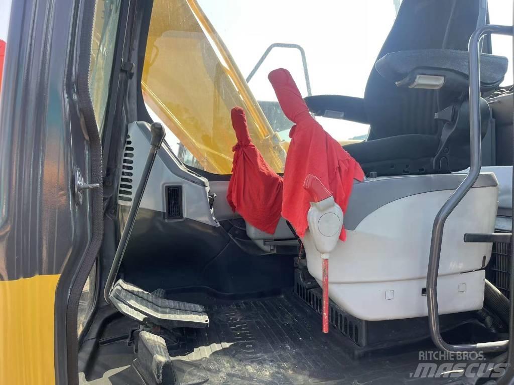 Komatsu PC 130-8 Midi bageri 7t – 12t