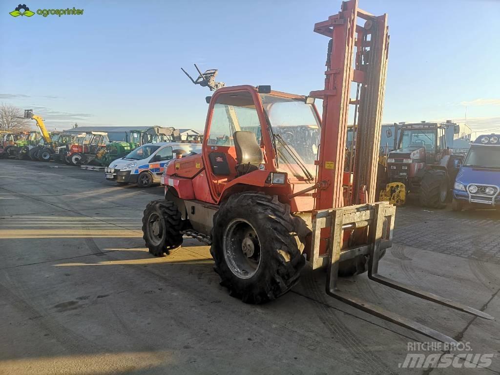 Manitou M 26.4 Vanterenski viljuškar
