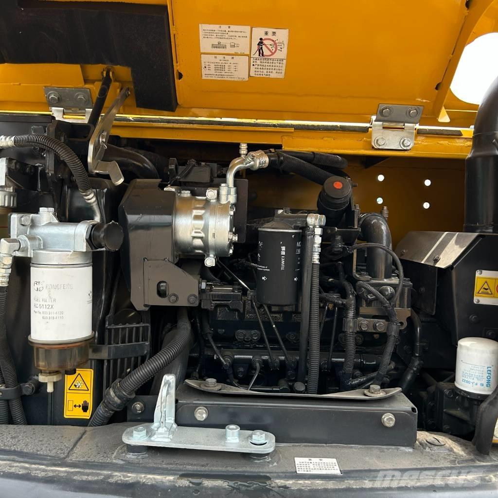 Komatsu 60-8 Bageri guseničari