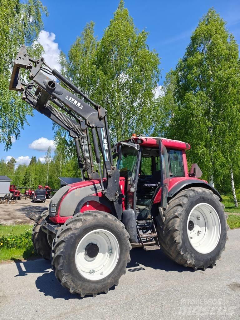 Valtra C 150 Traktori