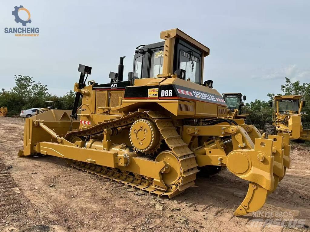 CAT D 8 R Buldožeri guseničari