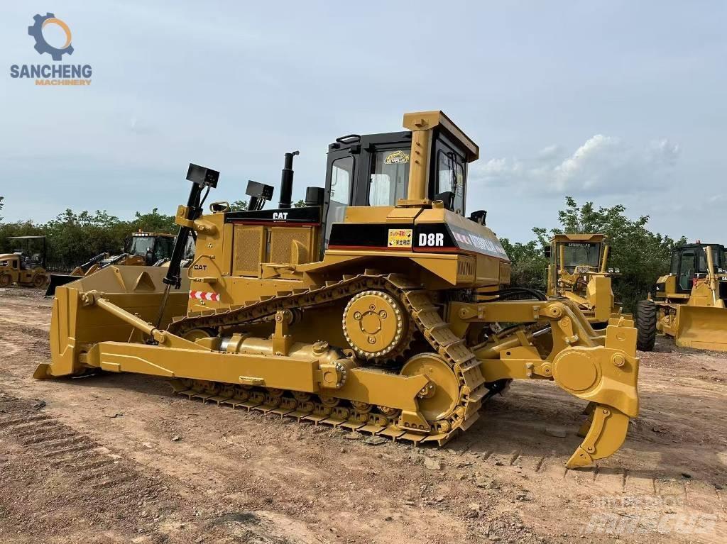 CAT D 8 R Buldožeri guseničari