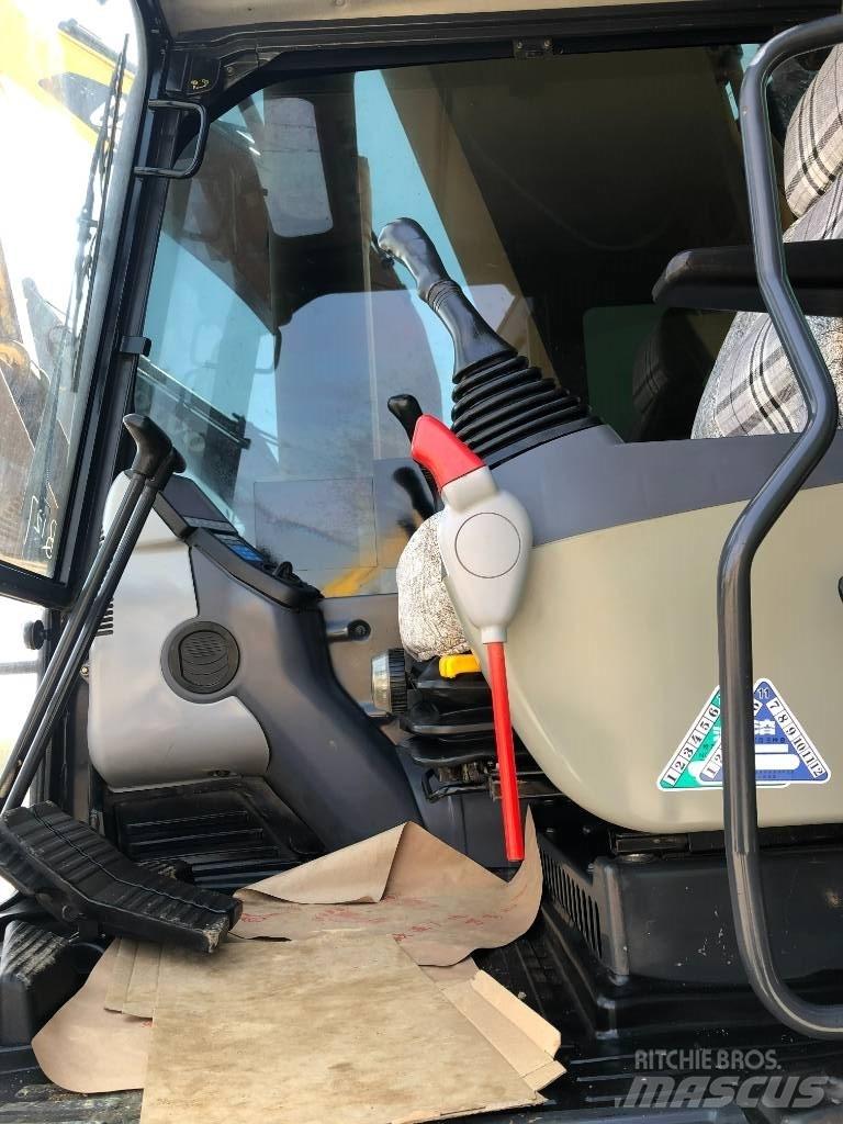 Komatsu 450 Bageri guseničari