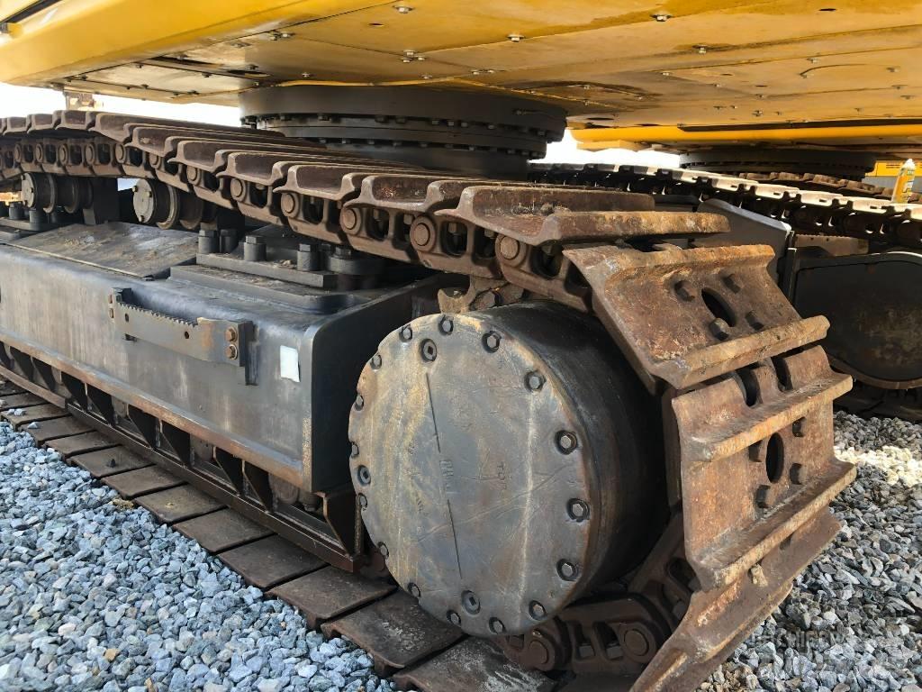 Komatsu 450 Bageri guseničari