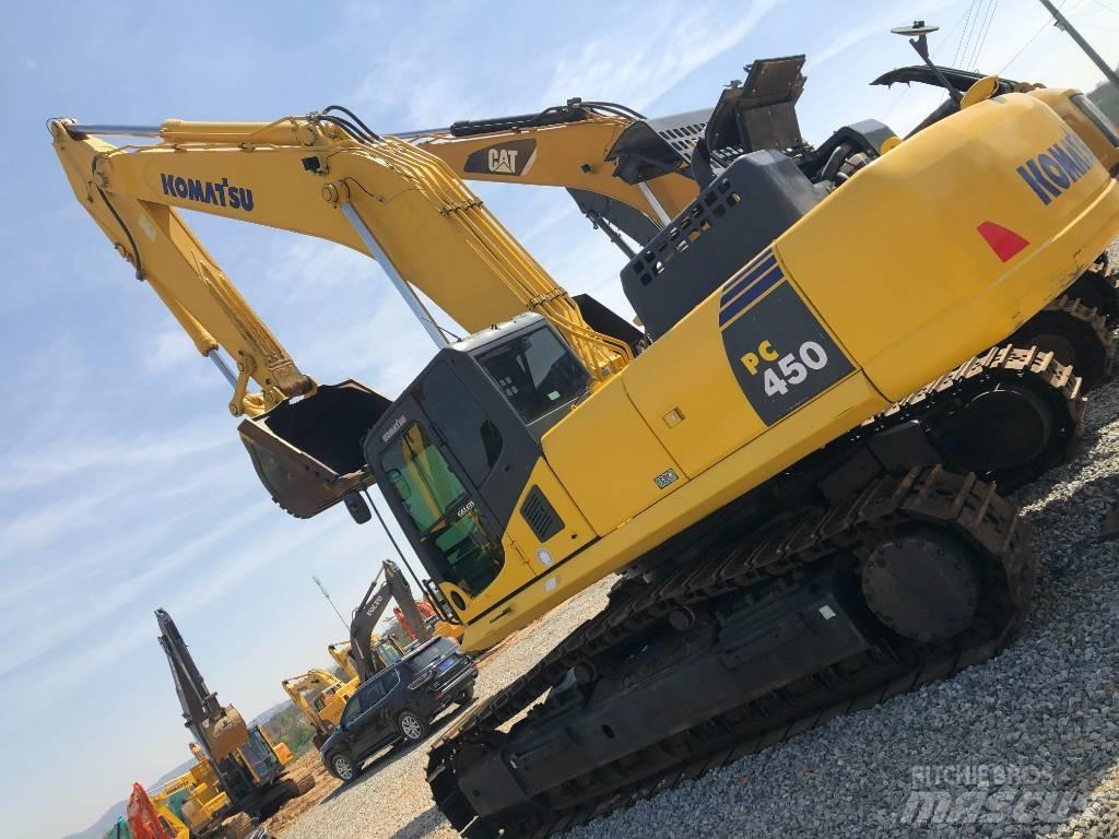 Komatsu 450 Bageri guseničari