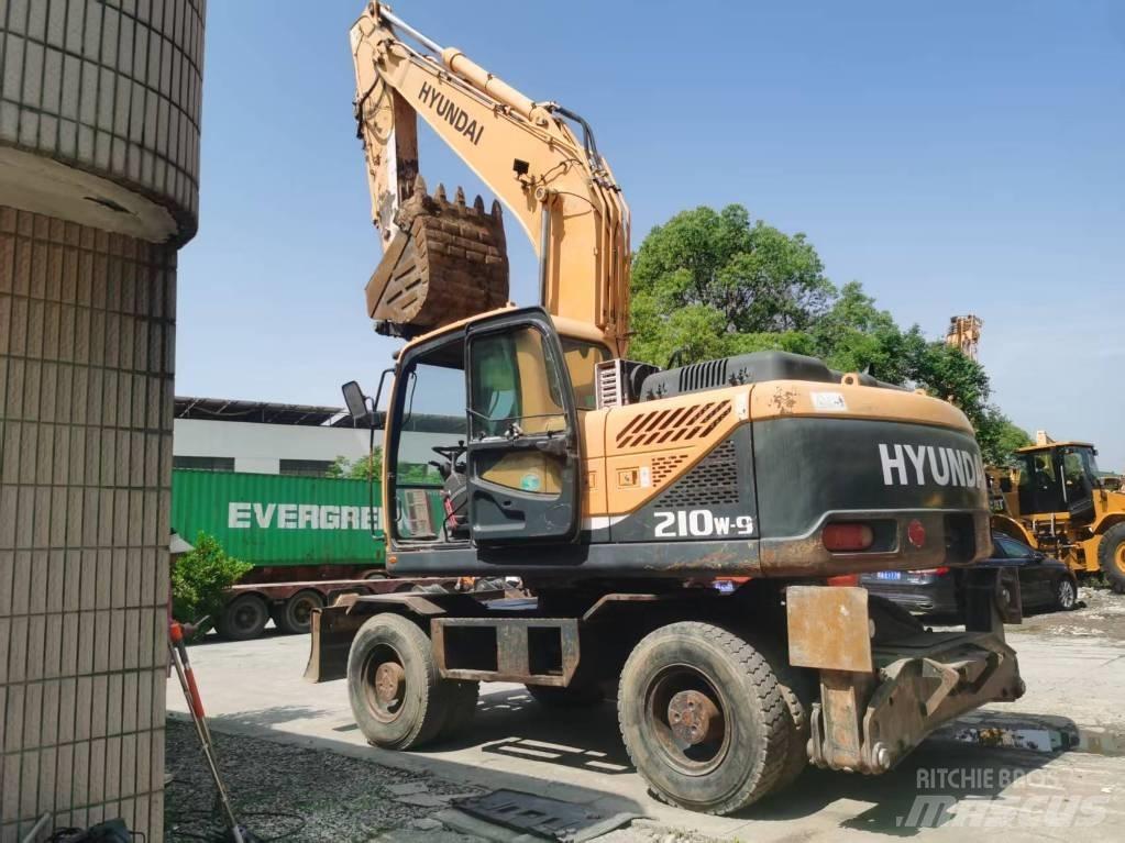 Hyundai R210w-9 Midi bageri 7t – 12t