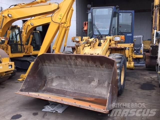 Komatsu WA150-1 Utovarivači na točkove