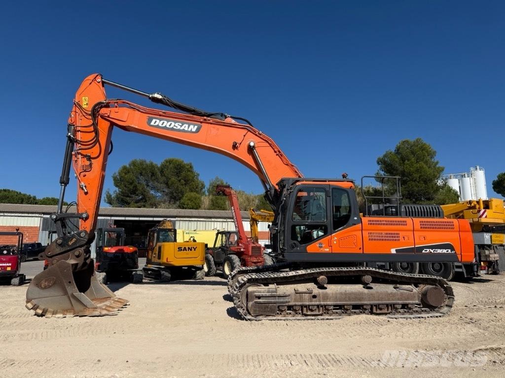 Doosan DX 380 LC Bageri guseničari