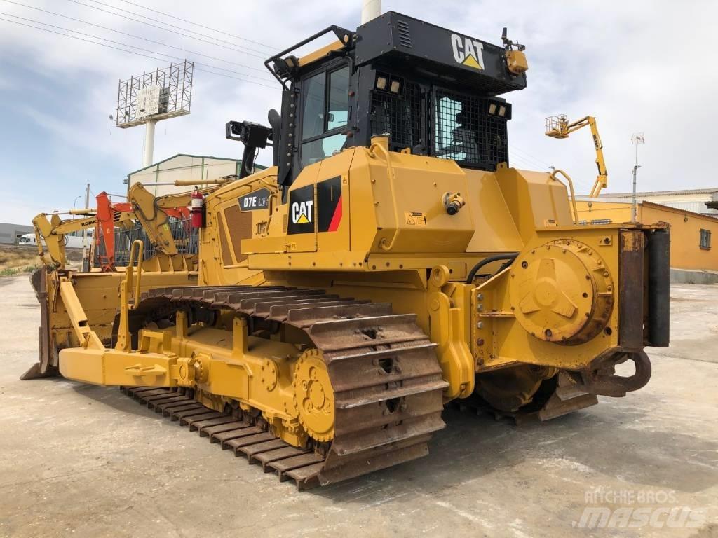 CAT D7E Vitla