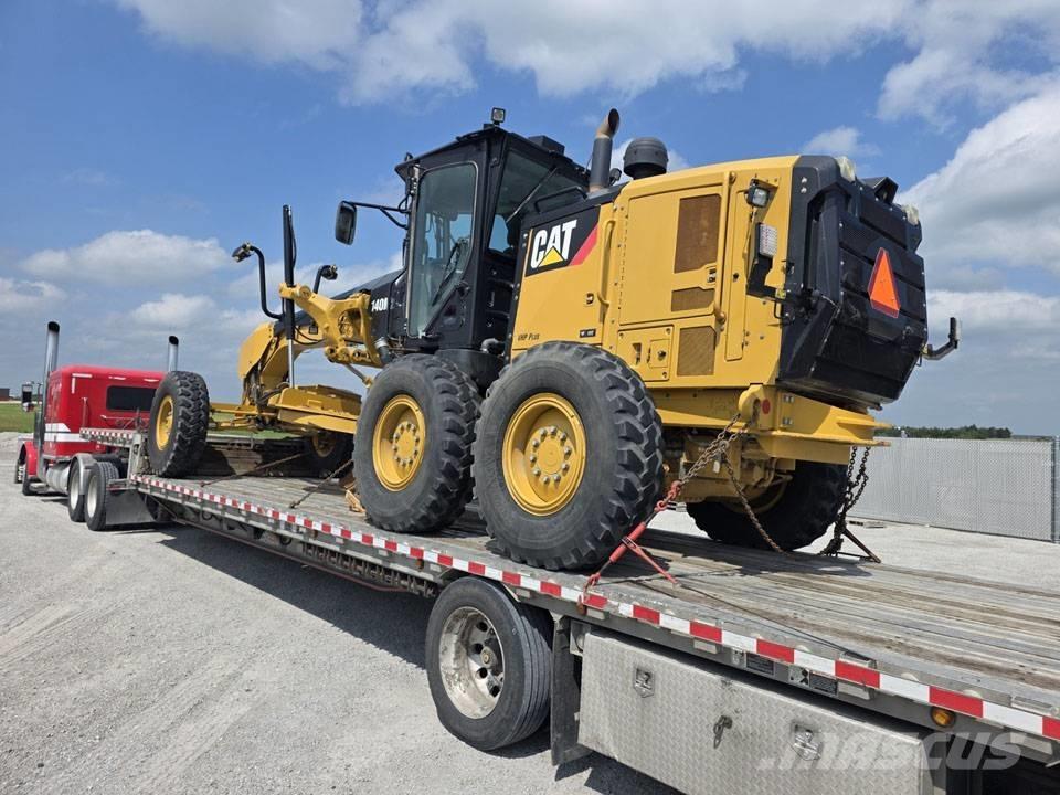 CAT 140 M 2 Grejderi