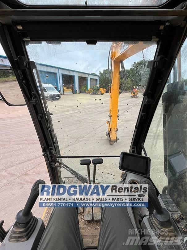 JCB 131 X L Bageri guseničari