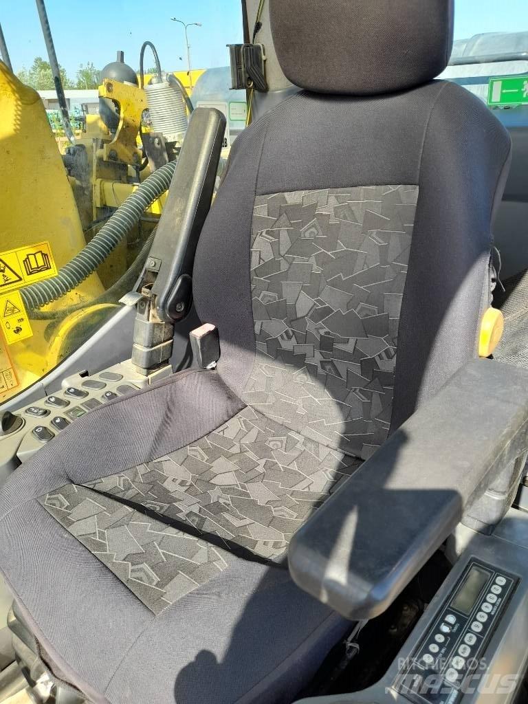 Komatsu PC 290 NLC-8 Bageri guseničari