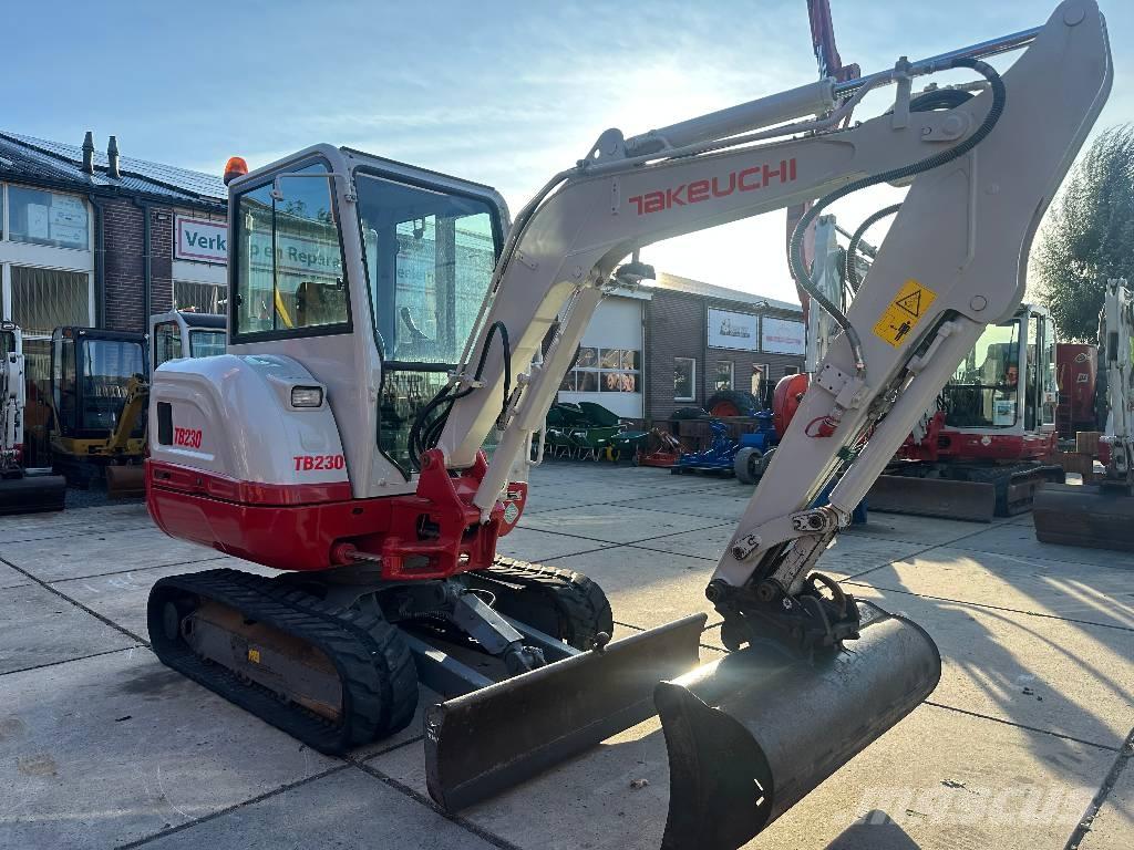 Takeuchi TB 230 Mini bageri < 7t