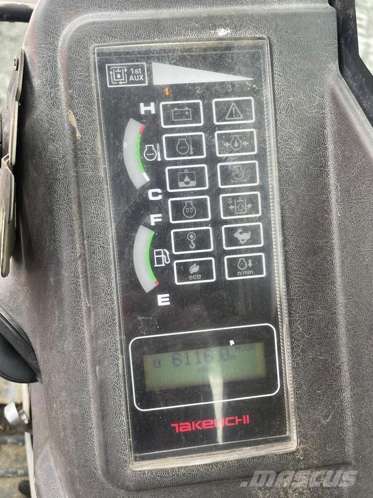 Takeuchi TB285 Midi bageri 7t – 12t