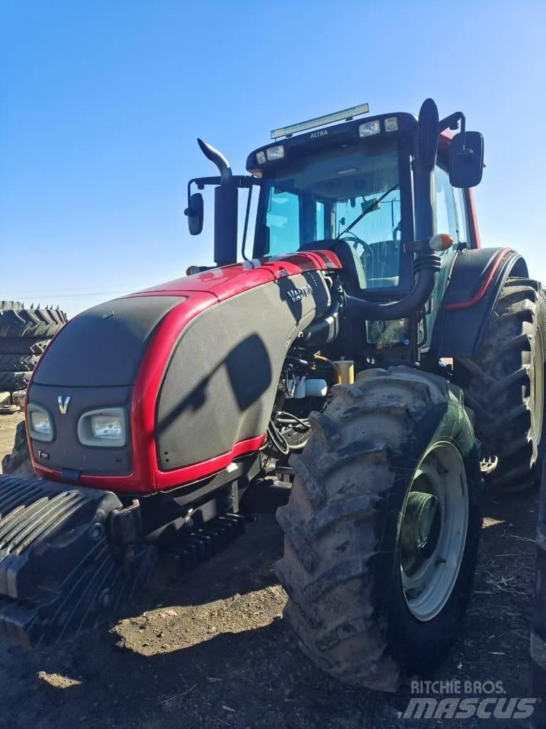 Case IH FARMALL 1404 Traktori