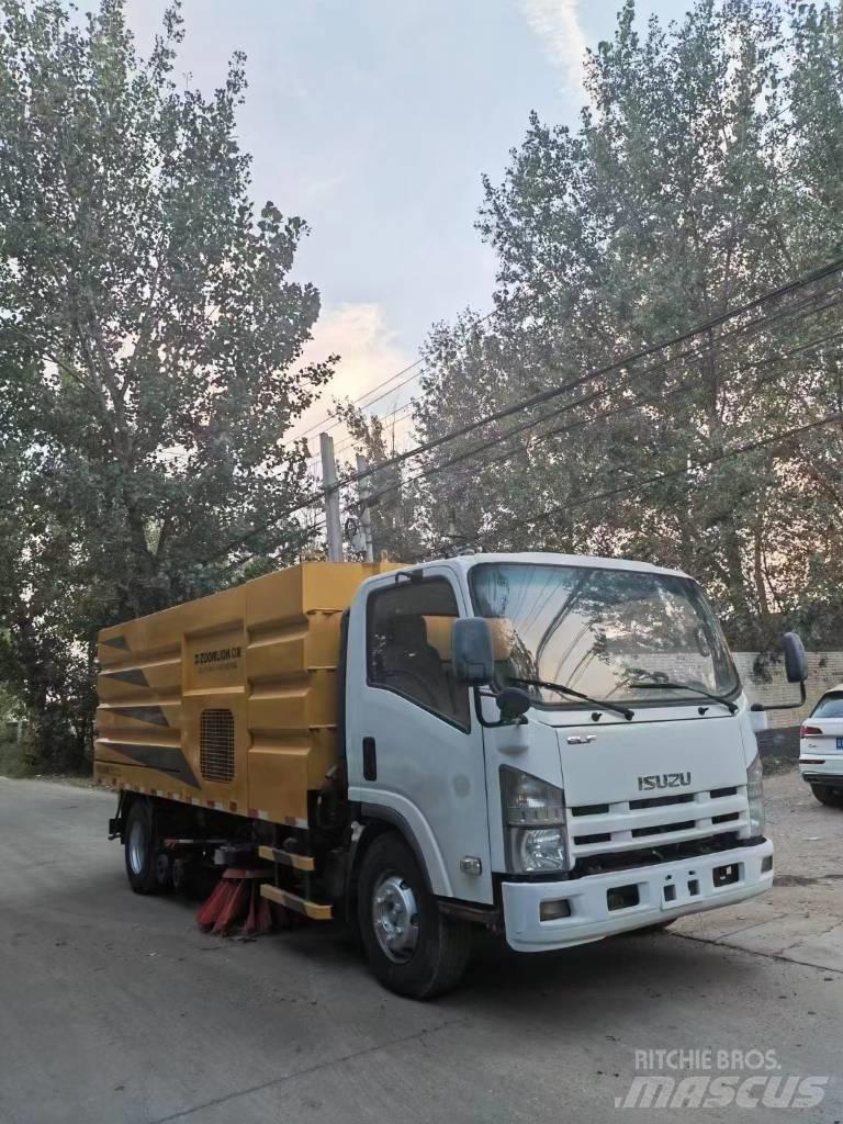 Isuzu ELF Polovni kamioni za čišćenje