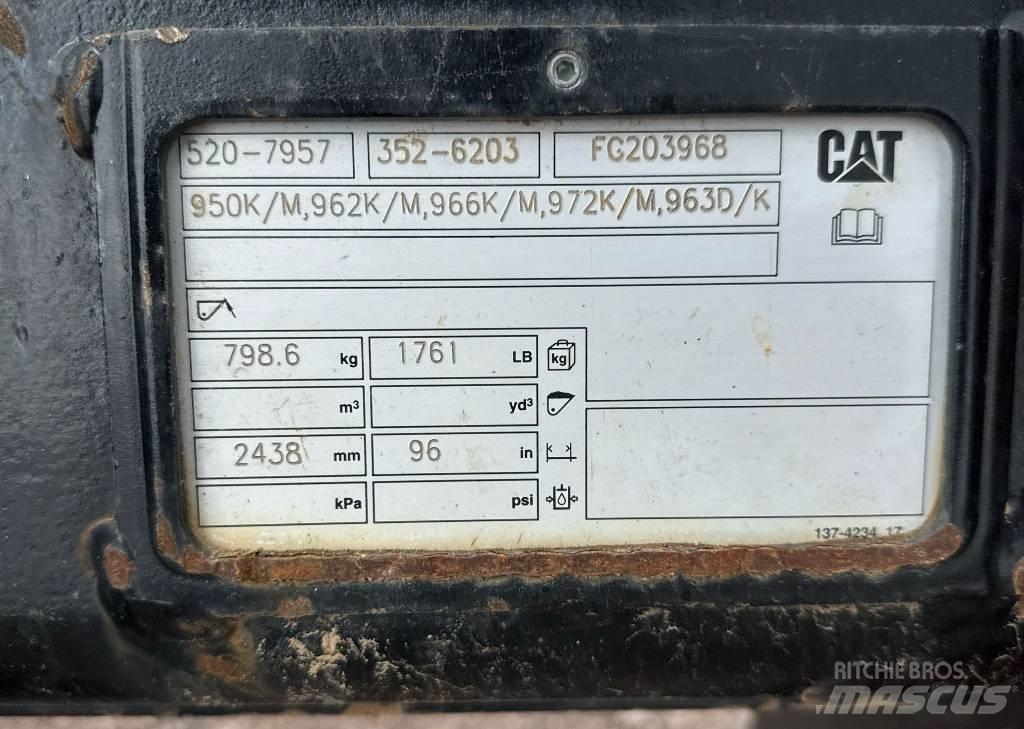 CAT 950M Utovarivači na točkove